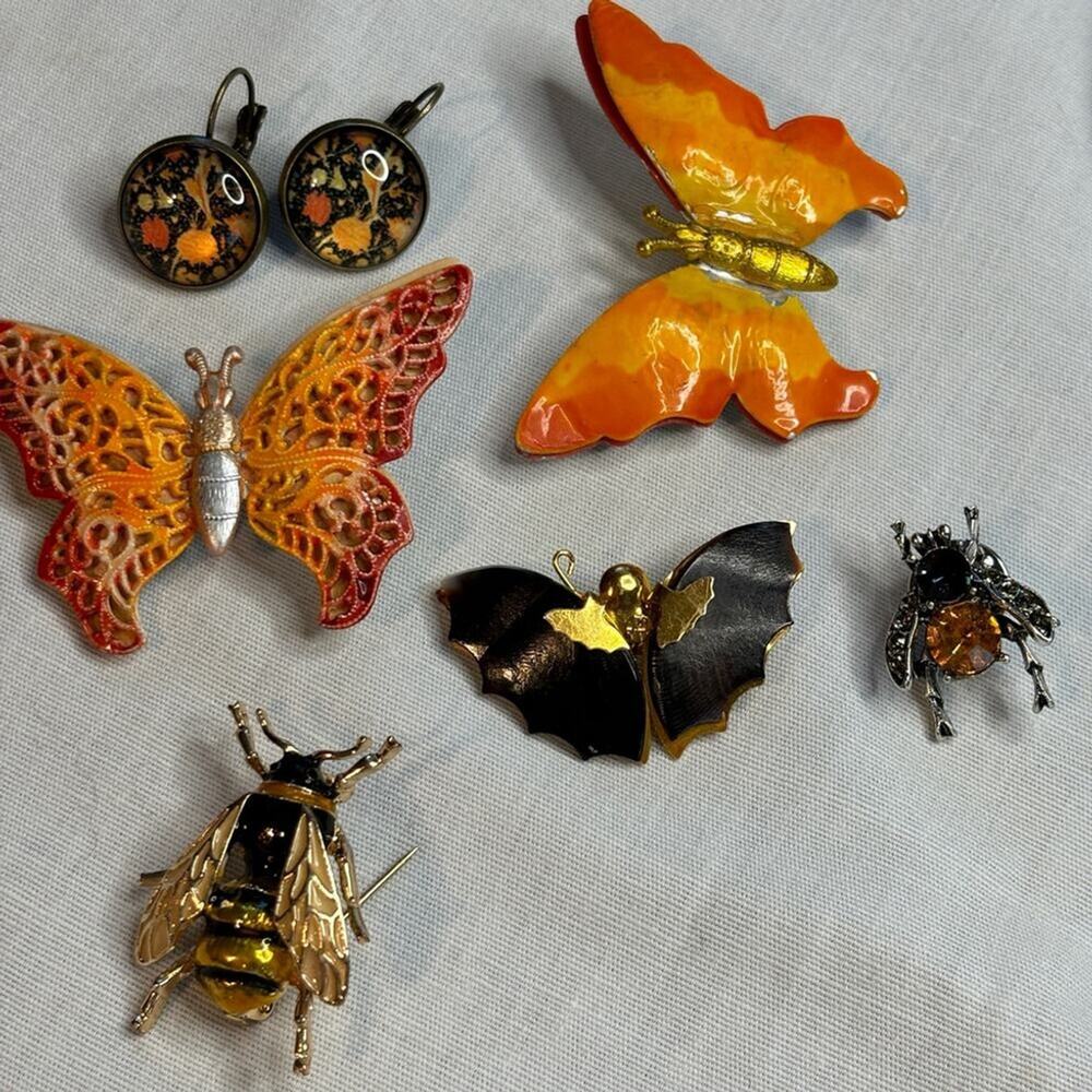 Bumble & Butterfly Lot of Vintage Pins Brooches Earring Ornate Insects Retro